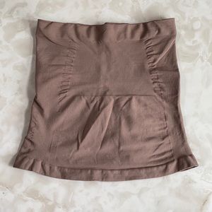 SKIMS Shapewear Skirt in Umber L/XL